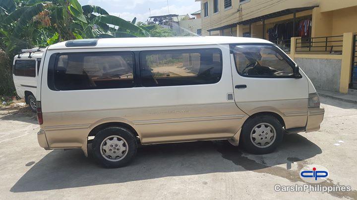 Toyota Hiace Manual 2008 - image 4