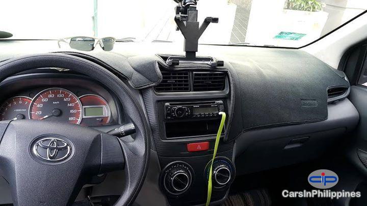 Toyota Avanza Automatic 2013 - image 3