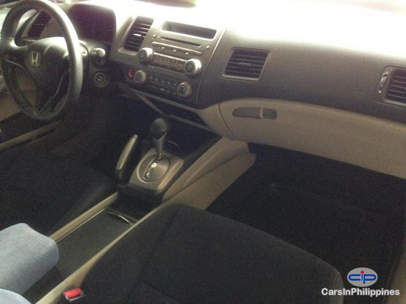 Honda Civic Automatic - image 5