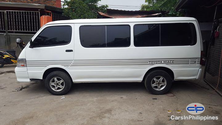 Toyota Hiace Manual 2001 - image 2