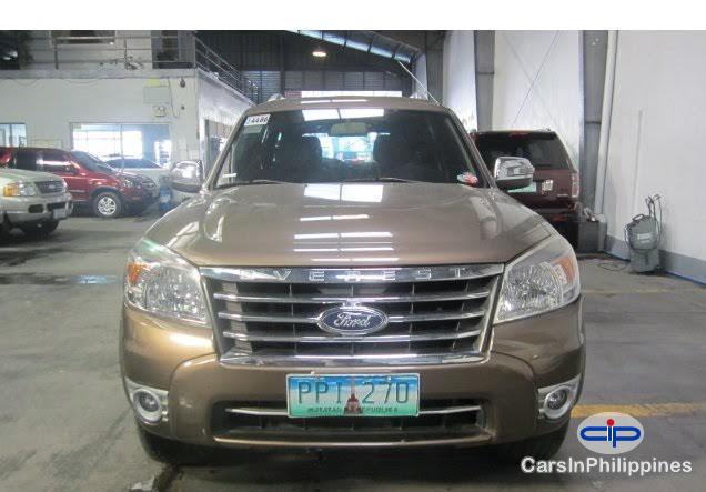 Pictures of Ford Everest Automatic 2011