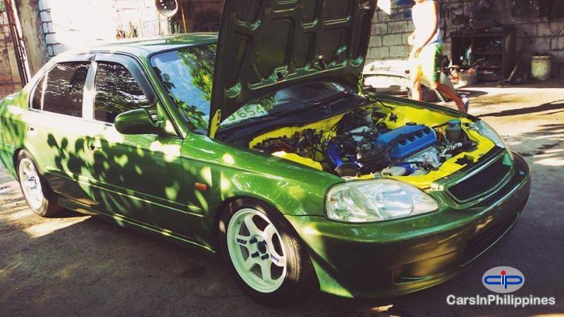 Honda Civic Automatic - image 3