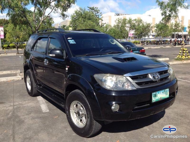 Picture of Toyota Fortuner Automatic 2007