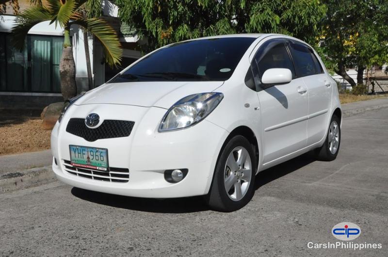 Toyota Yaris Automatic - image 2