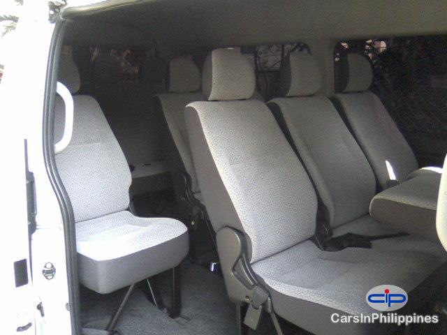 Toyota Granvia Automatic - image 3