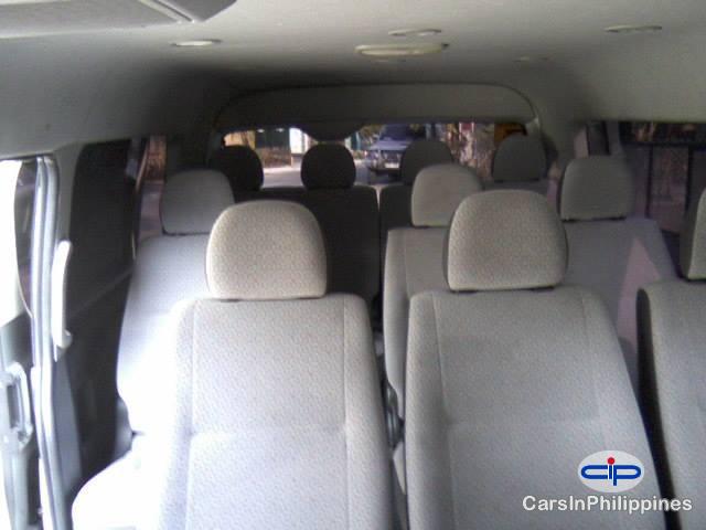 Toyota Granvia Automatic - image 8