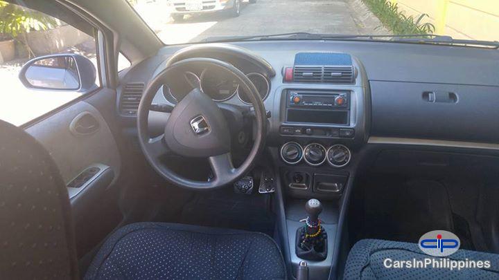 Honda City Manual 2004 - image 2