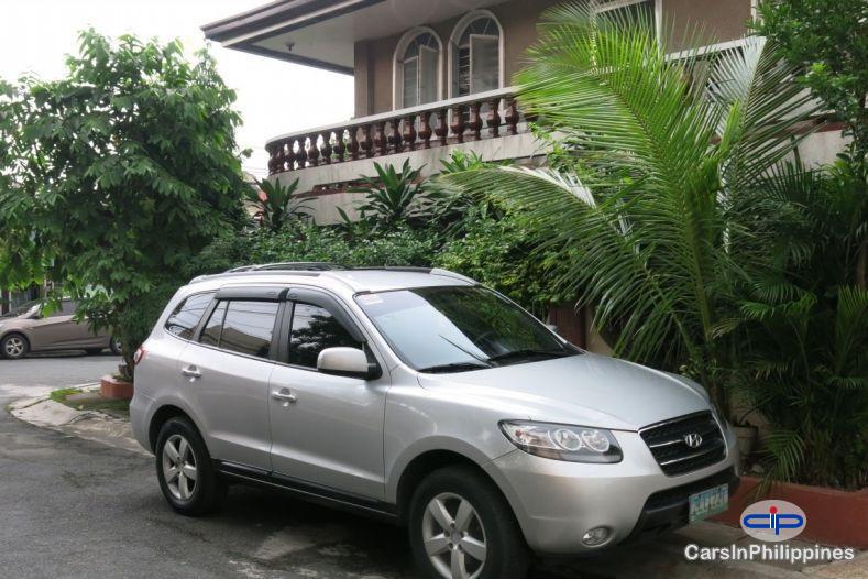 Picture of Hyundai Santa Fe Automatic