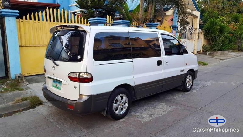 Hyundai Starex Automatic - image 6