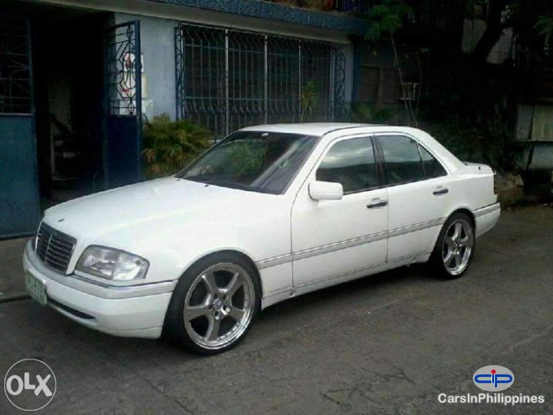 Mercedes Benz C-Class Automatic - image 2