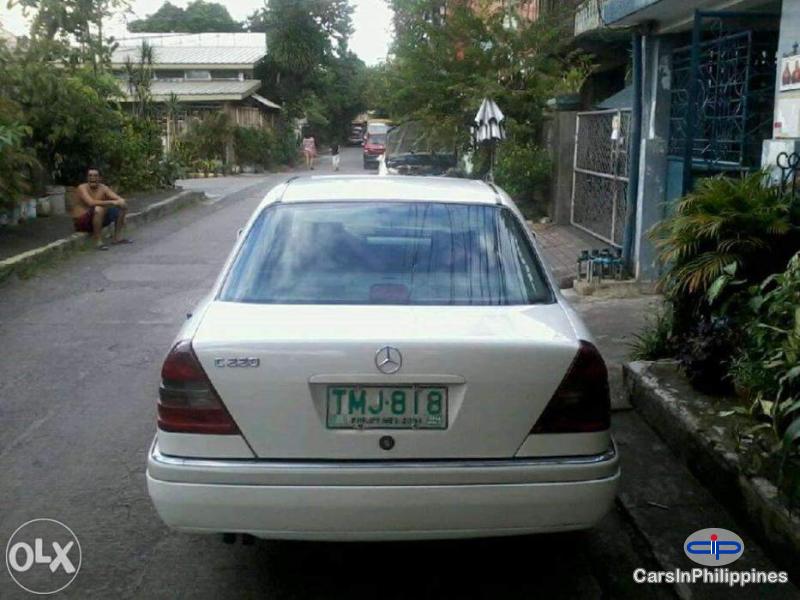 Mercedes Benz C-Class Automatic - image 3