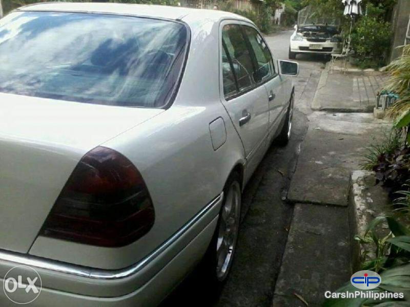 Mercedes Benz C-Class Automatic - image 5