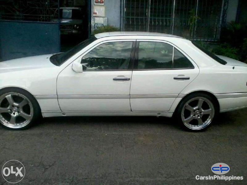 Mercedes Benz C-Class Automatic - image 6