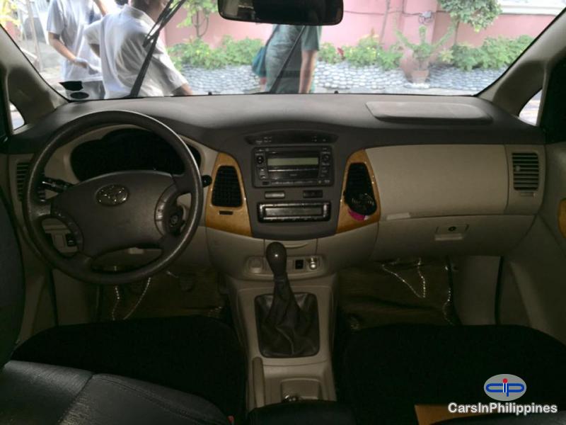 Toyota Innova Automatic - image 2