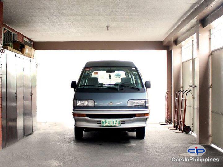 Picture of Toyota LiteAce Manual 1999