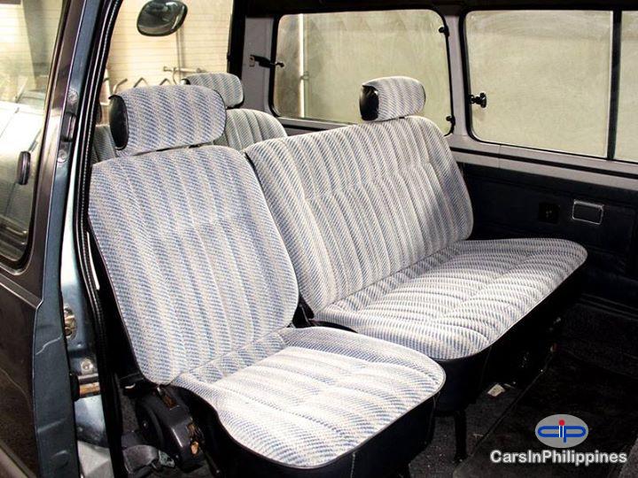 Toyota LiteAce Manual 1999 - image 3