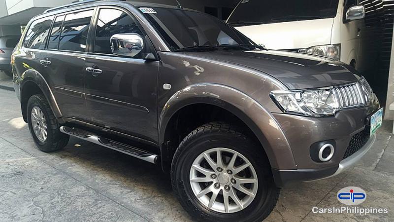 Picture of Mitsubishi Montero Sport Automatic 2011