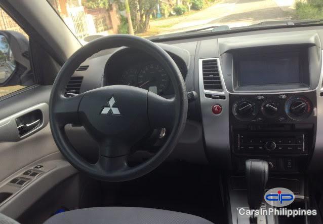 Mitsubishi Montero Sport Automatic 2013