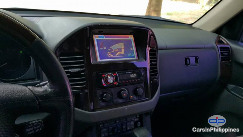 Mitsubishi Pajero Automatic - image 9