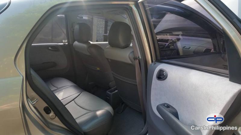 Honda City Automatic - image 4