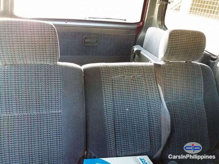 Toyota Revo Automatic 2000 - image 2