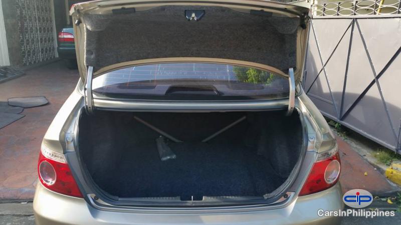 Honda City Manual - image 3