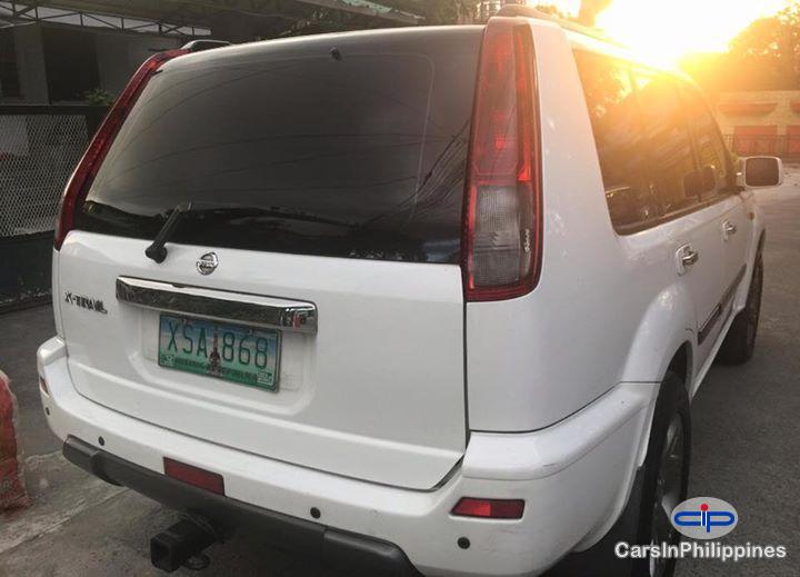 Nissan X-Trail Automatic - image 4