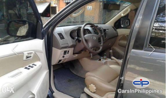 Picture of Toyota Fortuner Automatic 2006