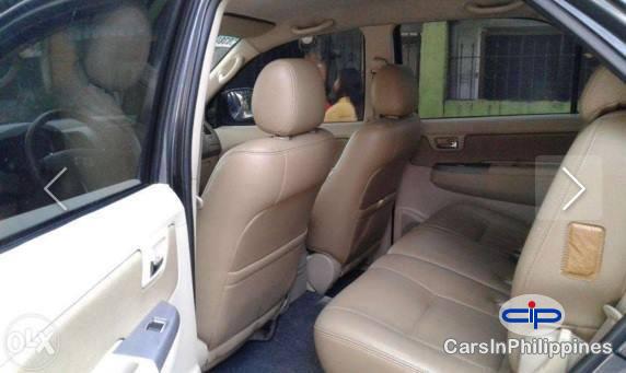 Toyota Fortuner Automatic 2006 - image 2