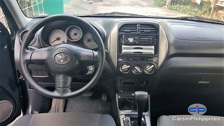 Toyota RAV4 Automatic 2004 - image 4