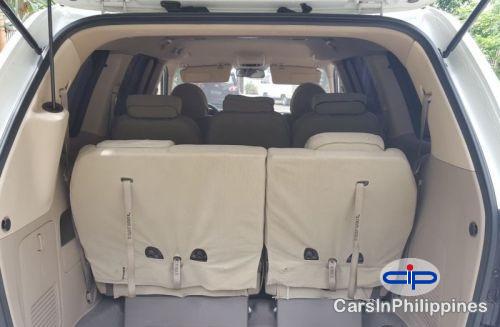 Kia Carnival Automatic 2008 - image 9