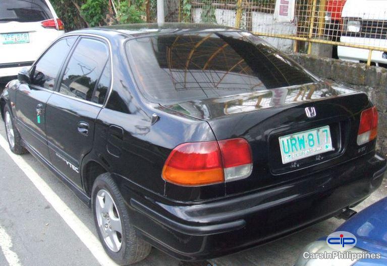Honda Civic - image 4
