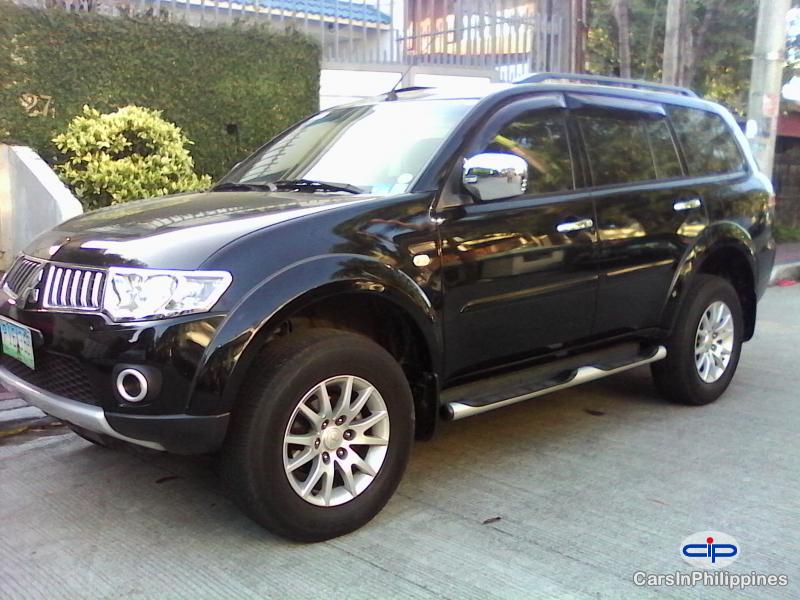Picture of Mitsubishi Montero Sport