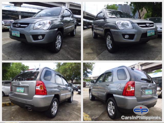Kia Sportage Automatic 2010 - image 2
