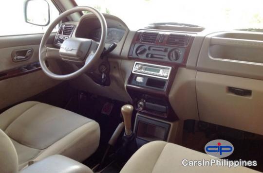 Mitsubishi Adventure Manual 2005