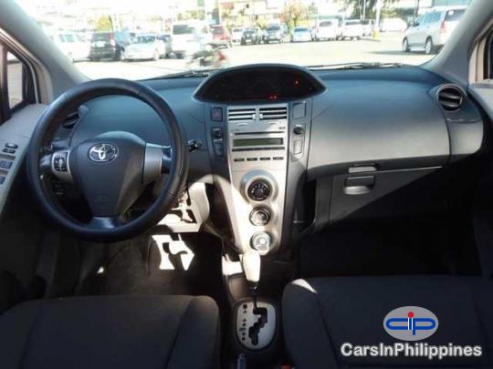 Toyota Yaris Automatic 2010