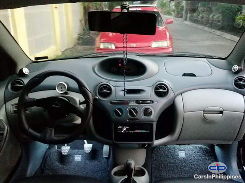 Toyota Echo - image 2