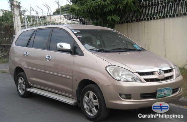 Pictures of Toyota Innova Manual 2005