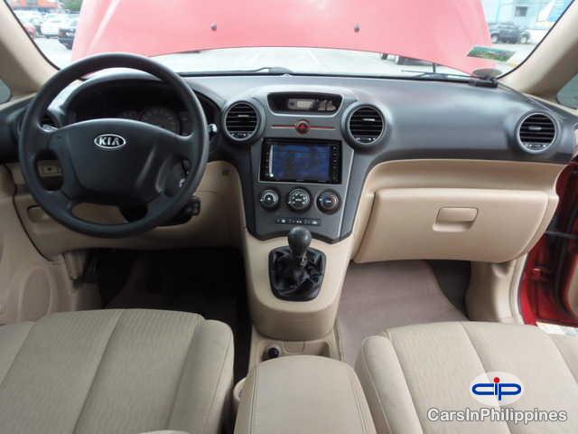 Kia Carens Manual 2007 - image 2
