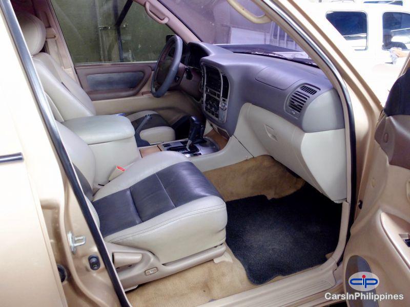 Toyota Land Cruiser Automatic 2002 - image 9