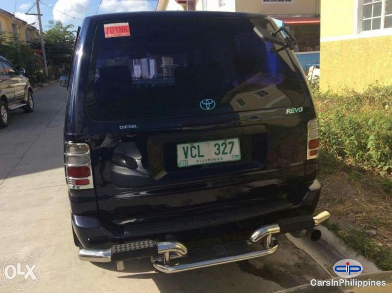 Toyota Revo Automatic - image 5