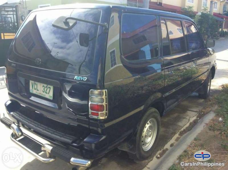 Toyota Revo Automatic - image 6