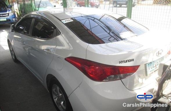 Hyundai Elantra Automatic 2014 - image 3