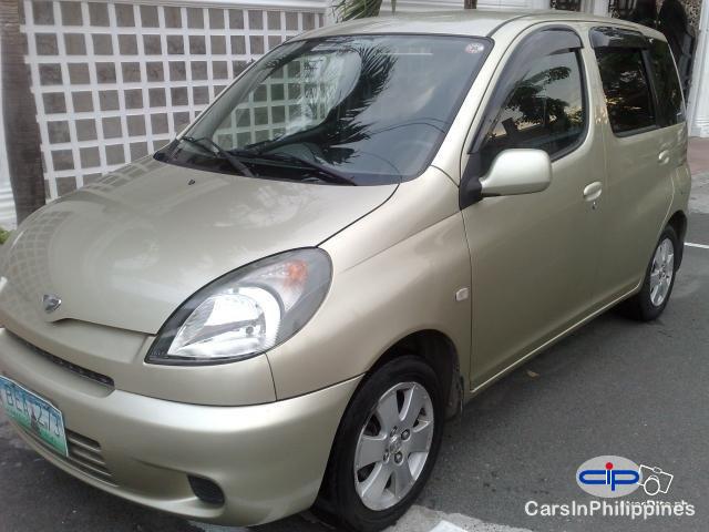 Pictures of Toyota Echo
