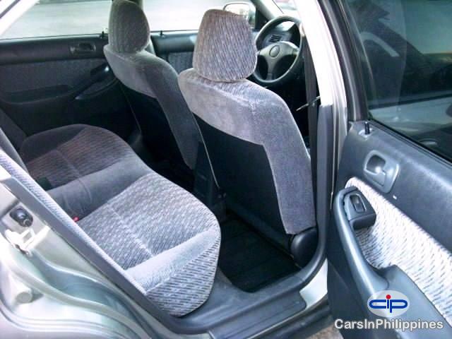 Honda Civic - image 2