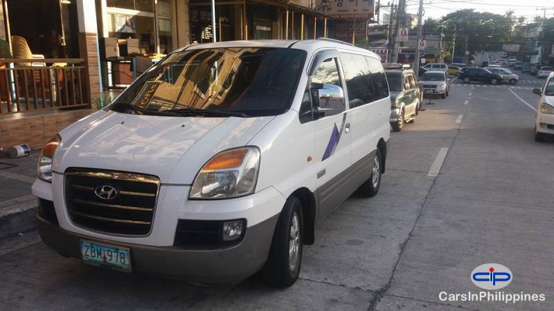 Hyundai Starex