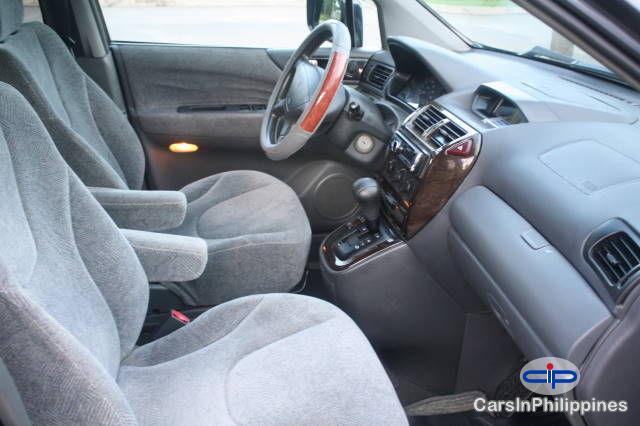 Mitsubishi Grandis Automatic 2009