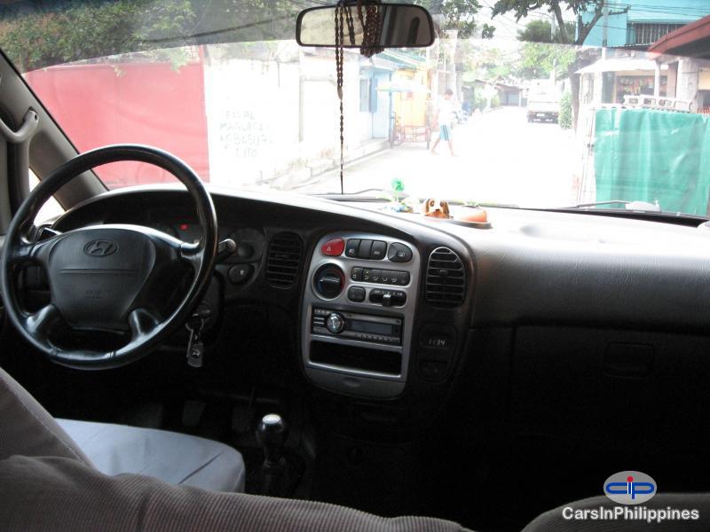 Hyundai Starex