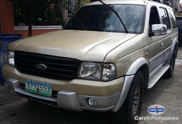 Pictures of Ford Everest Automatic 2004