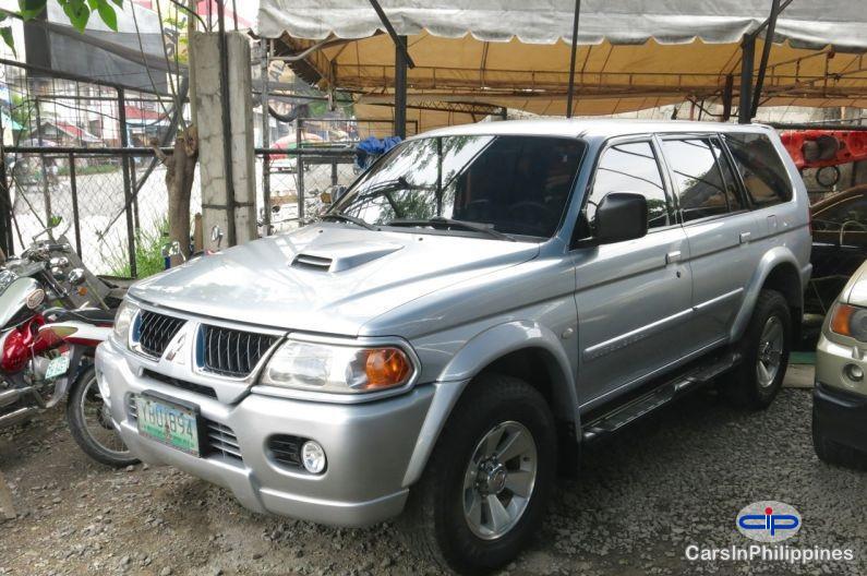 Pictures of Mitsubishi Montero Sport Automatic 2000